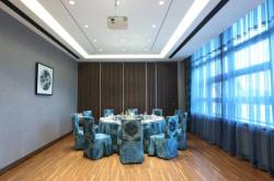 赤峰市宠物酒店电话多少号