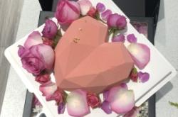 赤峰艾蜜尔蛋糕店电话号码