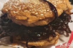 赤峰回族烧饼店电话号码多少