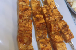 赤峰牛鞭烧烤店电话号码多少