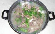 赤峰市区狗肉店电话多少号