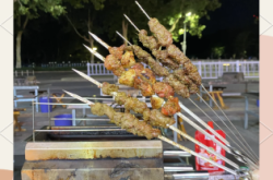 赤峰市老头烧烤电话号码