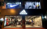 赤峰魅惑服装店电话号码多少