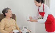 赤峰火车站护工公司电话号码