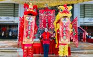 赤峰市狮子府老板电话地址是多少