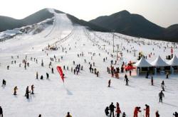 赤峰南山国际滑雪场电话多少