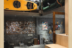 赤峰市梦想车库电话多少号