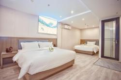 赤峰岁月光辉酒店电话号码多少