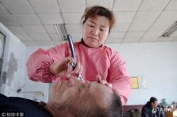 赤峰糖衣理发店电话多少号