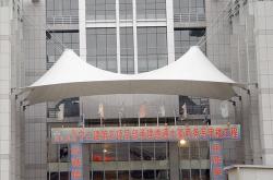 赤峰网球场地址电话号码查询