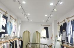 千佳汇服装批发赤峰店电话号码