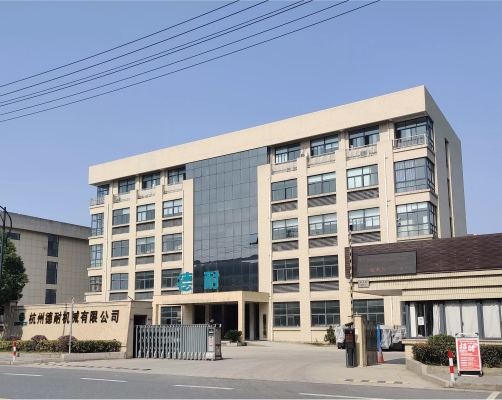 内蒙赤峰注塑机厂家电话号码-第1张图片