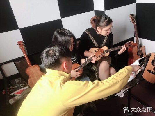 赤峰自拍工作室电话号码多少-第1张图片