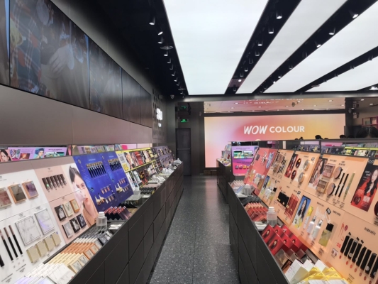 赤峰巴彦淖尔彩妆店电话号码-第1张图片