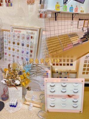 赤峰久之韵美甲美睫电话号码-第1张图片
