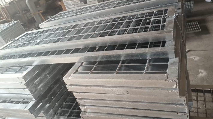赤峰包边钢格板加工厂电话号码-第1张图片