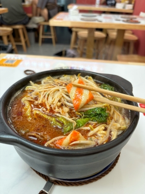 赤峰砂锅烧烤店电话号码多少-第1张图片
