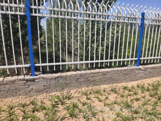 赤峰焊接护栏厂家电话号码查询-第1张图片