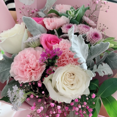 赤峰花店银柳花园电话多少号-第1张图片