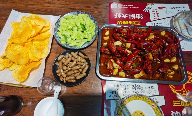 赤峰阿杰小龙虾店电话号码-第1张图片