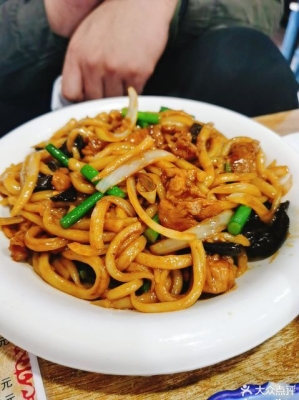 赤峰冯记多肉骨头馆电话号码-第1张图片
