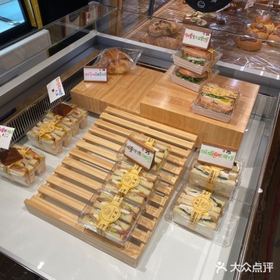 赤峰北鹿牛奶面包店电话号码-第1张图片