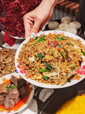赤峰三赫包子总店电话多少号-第1张图片