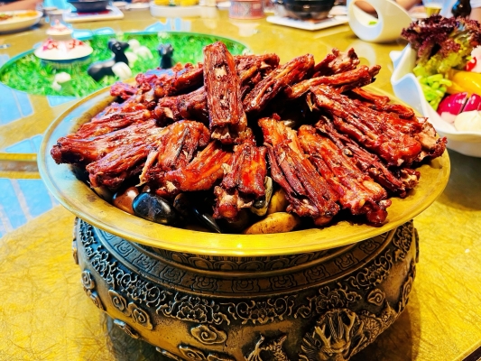 赤峰嘉宏婚礼酒店电话多少号-第1张图片