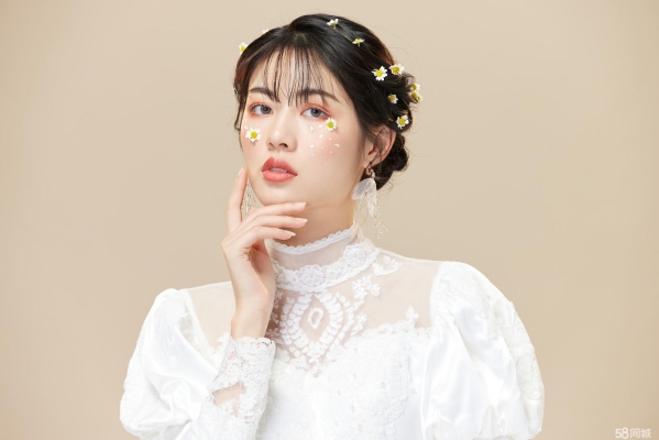 赤峰订婚化妆师电话号码查询-第1张图片