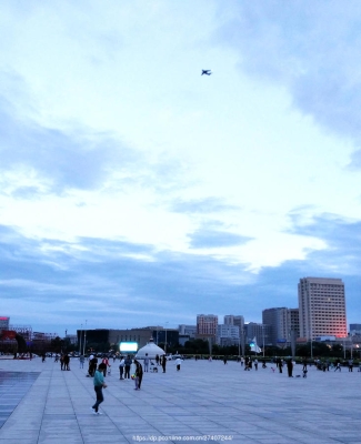 赤峰红旗广场地址查询电话号码-第1张图片