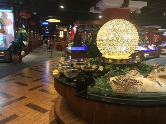 赤峰奥莱广场龙腾店电话号码-第1张图片