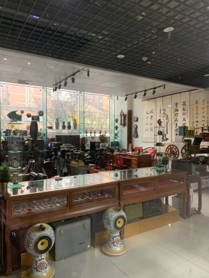 赤峰古玩城附近检车电话号码-第1张图片