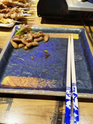 赤峰小二烤串店地址电话号码-第1张图片