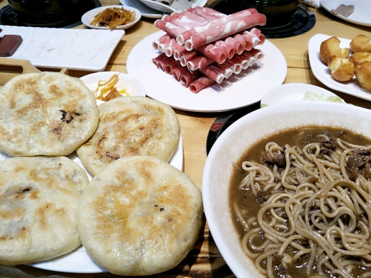 赤峰羊肉饼店地址查询电话号码-第1张图片
